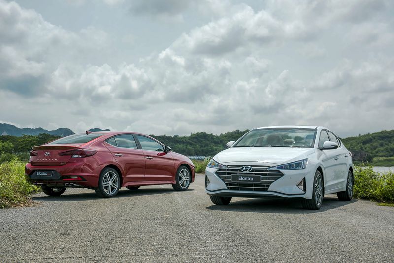 So sánh nhanh các phiên bản Hyundai Elantra 